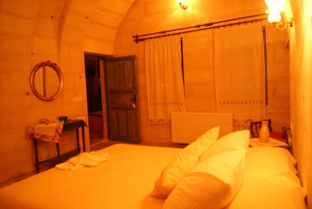 Sinasos Palace Cave Hotel อูร์กุบ ภายนอก รูปภาพ